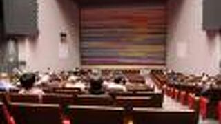 地味ながらも、良いホール