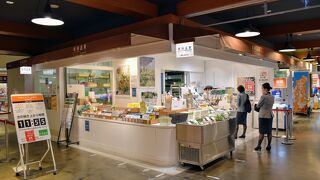 豆パン最高だけど入手困難。コーンパンもいいよ！