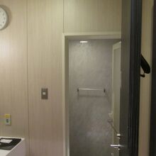 シャワールーム　2階到着ロビー (羽田空港国際線旅客ターミナ