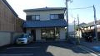 東大寺転害門の対面