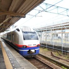 特急しらゆき/見附駅