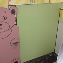 幼児用のトイレが充実している。