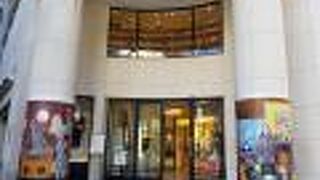 バーニーズ　ニューヨーク (新宿店)