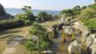 絶景に囲まれた庭園です