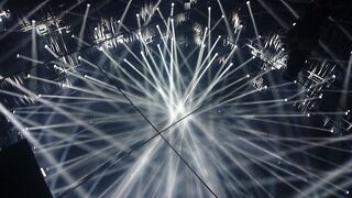 チームラボの光のアート(3200円は高い)