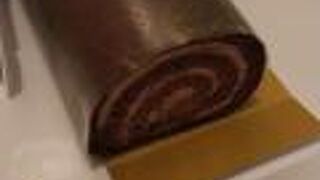 ロールケーキを購入しました。