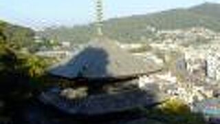 古そうなお寺です。