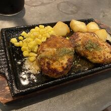 手ごねハンバーグダブル