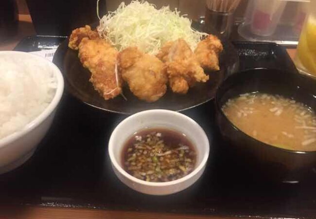 神田駅前の唐揚げ専門店