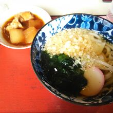 さぬきうどんと鶏大根