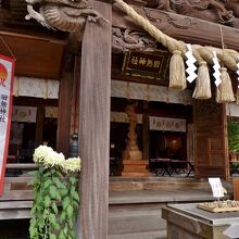 田無神社の社殿