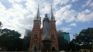 ホーチミンの中心にある教会