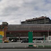 ねんきが入っている新橋駅