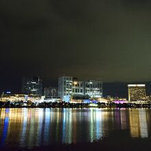 台場公園から望むお台場の夜景