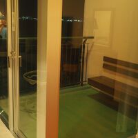 部屋のバルコニー