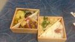 のり弁で有名な駅弁店