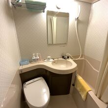 部屋トイレはウォシュレット。