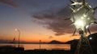 神戸からのフェリーが発着します