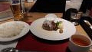 ややお高めながら肉は満足。