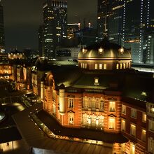 KITTEのテラスから撮影した東京駅の夜景夜景
