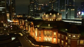 東京駅の夜景のスポット