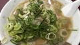 東福寺に向かう途中に見つけました。