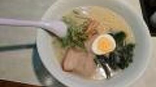 スープには味噌の香りとコクがありました