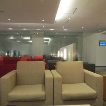 キャセイパシフィック ファーストアンドビジネスクラスラウンジ
