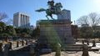 東京の三大銅像の一つ