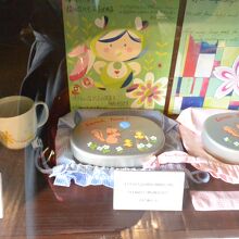 朝ドラ「べっぴんさん」の小物も展示