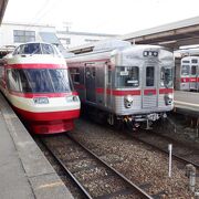 かつては東京都内で走っていた車両達がのんびりと走っていました。