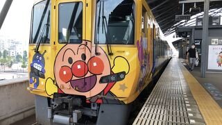 岡山～高知を2時間40分で結ぶJR四国の看板特急