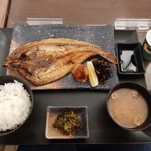 しまほっけの定食