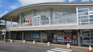 宍道湖の真ん中あたり。併設のレストランも良い