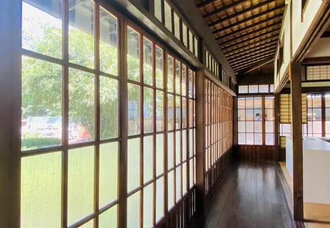 美しく保たれている築100年以上の木造建築