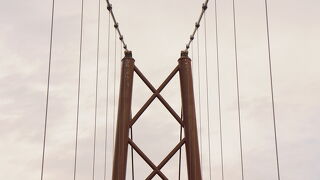 揺れて楽しい無料の吊り橋！