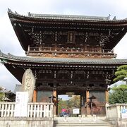 立派な伽藍を持つ大寺院