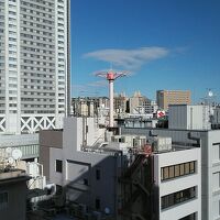 右奥にスカイツリー