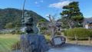 とても立派な像