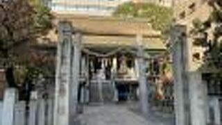 袋町駅徒歩1分。ANAクラウンプラザホテルの並び