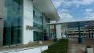 一帯の再開発できれいにはなったが、もっと乗換を便利にしてほしいターミナル