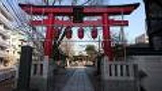 境内には波除碑も有ります