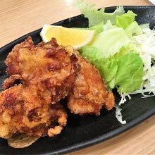 から揚げ。さくさくでした。