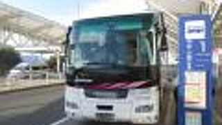 航空便の減便に合わせ、大減便中でした。