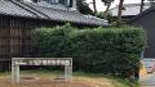 蔵をうまく使った面白い美術館