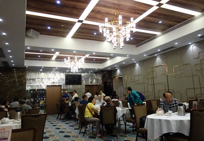 彩福海鮮酒家 (北角店)