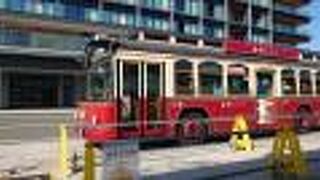 横浜の観光名所を周遊するバスです。