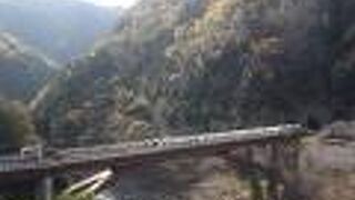 新幹線の京都駅から嵯峨嵐山へ向かう路線