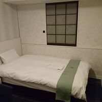 部屋の様子です。寝るだけなら全く問題ありません。