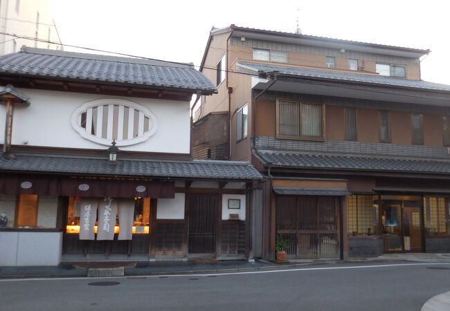店舗のある百々町界隈は京都茶道文化の中心